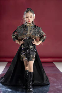 少儿模特走秀演出礼服中国风女童模服装新国潮霸气拖尾旗袍表演服