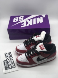 阿菜 Nike SB Dunk Low Pro Chicago 芝加哥 滑板鞋 BQ6817-600