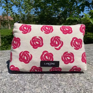 兰蔻新款米色帆布简约化妆包便携手拿包玫瑰花朵零钱包收纳整理包