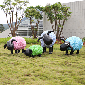 户外卡通草皮玻璃钢小羊肖恩雕塑花园庭院幼儿园仿真动物装饰摆件