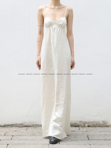 【现货】Ruohan 24SS 经典款白色极简吊带贝壳裙侧拉链修身连衣裙