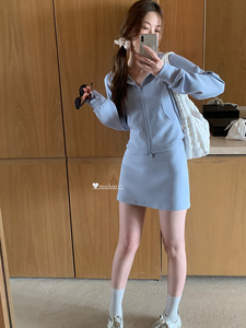 韩版时尚洋气修身显瘦连帽卫衣女春秋季2024新款半身短裙两件套装