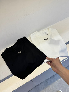 Prada/普拉达 夏季新款经典金属三角标logo 男士简约休闲短袖T恤