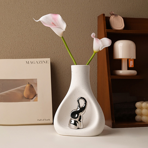 简约现代创意迷你小花瓶陶瓷可爱水培插花花器摆件黑色装饰品INS