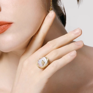 天然巴洛克珍珠戒指不规则小众设计感开口戒指蜜蜂造型食指戒轻奢