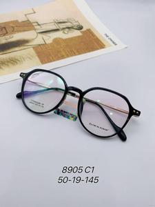 正品巴诺克板材纯钛网红超轻纯钛男女款式眼镜近视尚全框架8905