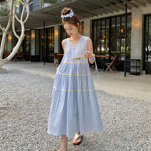 韩版蓝色格子花边拼接连衣裙夏季新款法式宽松气质小个子无袖长裙