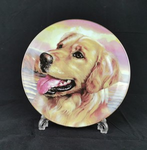 原重庆兆峰陶瓷亚莎圆形8英寸艺术彩盘硬质瓷狗狗画面釉上彩