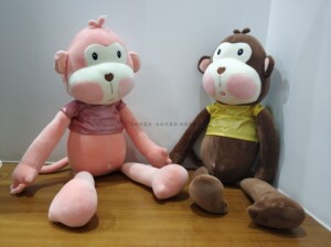 可爱羽绒棉长手长脚的猴子毛绒公仔穿衣服的长臂猿布偶娃娃