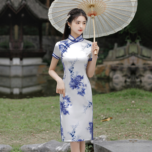 青花瓷旗袍中长款小个子走秀演出白色连衣裙日常单层春夏装中国风