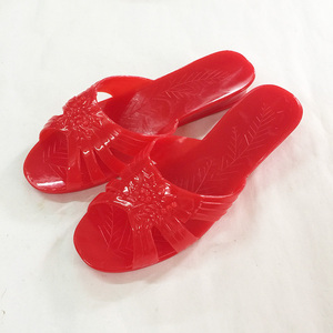 珠江菊花女士夏季果冻洗澡塑胶透明妈妈防滑坡跟水晶拖鞋嫁女鞋