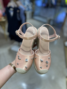 泰国小众品牌Lyn around 凉鞋女2024年新款水钻包头坡跟高跟鞋