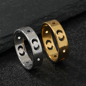 跨境时尚新款钛钢戒指 切割镂空太阳月亮金色情侣不锈钢饰品