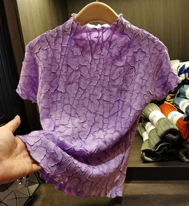 夏季新款三宅T恤 紫色树皮压花刺绣压膜短袖褶皱女装上衣