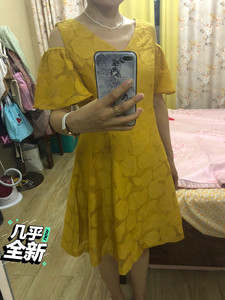 Taltlat连衣裙，165码，姜黄色，实物接近穿着拍的照片