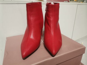 包邮 大东品牌秋冬款细跟加薄绒靴子，37码正红色婚鞋，9成新
