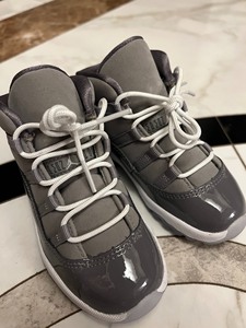 Nike童篮球鞋乔11，9C内长15cm，新旧如图，仅上脚两