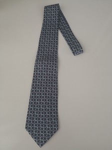 全新marjakurki真丝领带，不议价。