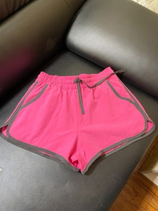 范斯蒂克女子运动裤健身跑步训练裤排汗速干假两件梭织短裤休闲裤