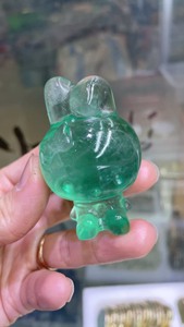 天然萤石雕刻件，美乐蒂来喽，绿色透体萤石小摆件，喜欢的别错过
