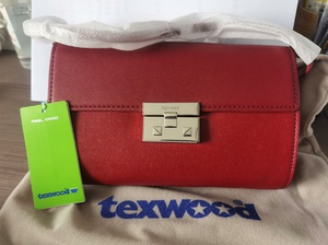 全新，texwood专柜正品女包，车厘子红，气质款，可单肩可