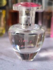 Elizabeth Arden 伊丽莎白雅顿可人香水Pret