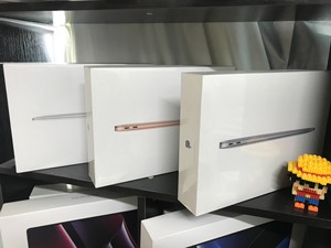 全新未拆封苹果MacBookAir20年13寸/8G/512