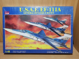 正德福1/48 美国EF-111A“渡鸦”电子战机模型