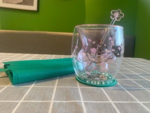 星巴克猫爪杯正版樱花限定猫抓玻璃水杯子，完好无损，未使用，没
