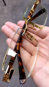 天然竹叶青水晶石头眼镜白天晚上都可以戴的眼镜长时间看手机电脑