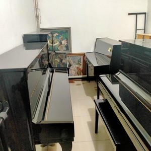 特价二手9成新钢琴，出租出售。有雅马哈，咔哇依，英昌，三益，