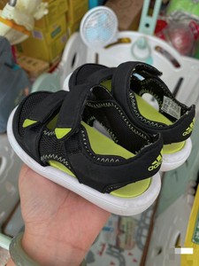 阿迪婴童夏天凉鞋，奥特莱斯购入，是正品，不砍价，低价处理（2