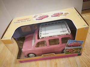 全新正品未拆包装，森贝儿家族系列家庭野餐车5535儿童玩具。