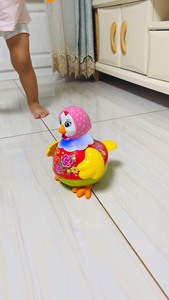 汇乐跳舞鸡电动玩具会动的唱歌音乐动物儿童幼儿宝宝摇摆母鸡，小