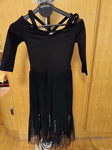 维曼莎黑色长裙，晚礼服款式，仙气十足，胸围75、腰围64、裙