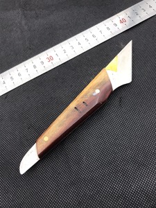 福利出进口一把m42粉末高速钢皮接刀嫁接刀芽接刀。单刃右手刀