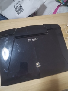 华硕兰博基尼VX7限量版笔记本电脑，开机蓝屏，自己拿去耍