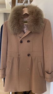 上海非尚 FAIOSH，驼色大衣，100%羊毛，狐狸毛领，1