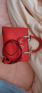 卓诗尼红色手提+斜挎包包，结婚时候买的，99新，只用过一次，