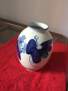 青花瓷瓶，景德镇玉风窑，细腻清润，白如凝脂青如粉黛，好器物，