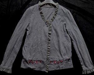 淑女屋正品老绣衫，毛衣是韩国名牌安乃安，二件小中大都可以穿，