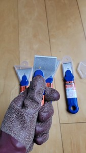 日本进口铲刀，树脂手柄1㎜厚铲头特殊钢。锋利耐用家庭清洁装修