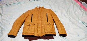 劲霸男装专卖店购买的休闲棉衣夹克，吊牌价1580，当时8.8