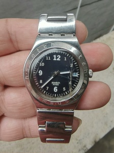 在香港摆摊收来的瑞士斯沃琪石英手表，机芯全原装，中性手表，不
