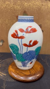 中古日本金泉今右卫门花器花入花瓶一个。日本人间国宝。全手工手