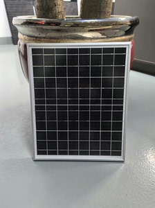 全新单晶16V15W太阳能电池板可以给12V系统充电，尺寸2