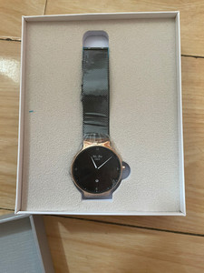 圣布雷男士石英腕表全新的男士石英手表，多买了一块，包装手提袋