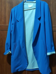 安瑞井宝蓝色西装外套，中长款，图二颜色最接近实物，颜色很正，