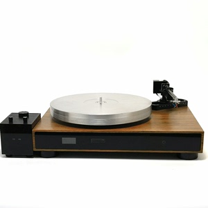 成色准新的一台FFYX T1805磁浮黑胶唱机，银色唱盘特别