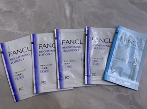 Fancl1号清爽型美白化妆水2，乳液2，卸妆油1，共5片
